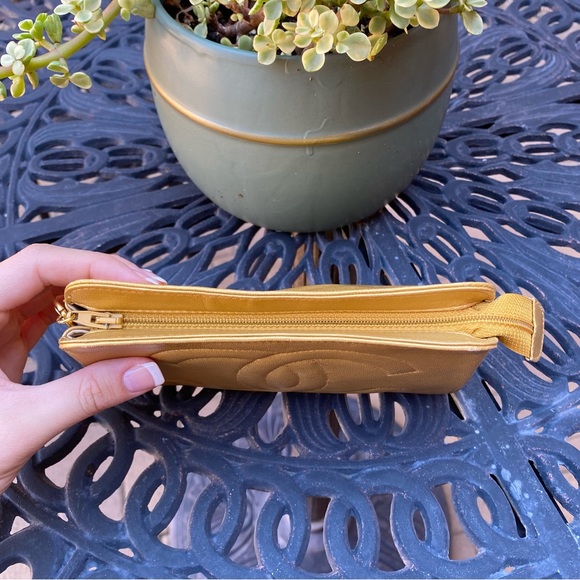 SOLD Chanel Gold Lambskin Timeless CC Cosmetic Pouch - Picture 5 of 11